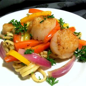 Pan-Seared Scallops with Pepper and Onions in Anchovy Oil image