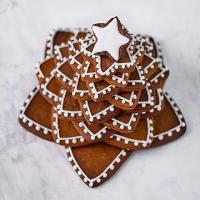 Gingerbread star tree image