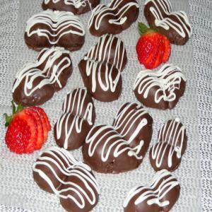 Chocolate-Covered Strawberry Hearts Recipe - (4.5/5)_image