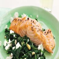 Broiled Salmon with Spinach-and-Feta Saute_image