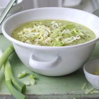 Courgette, potato & cheddar soup_image