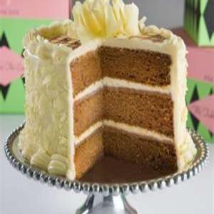 Humming Bird Cake & Cream Chesse Frosting_image