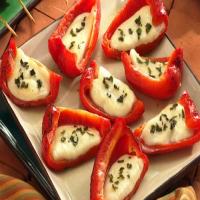 Grilled Cheese-Stuffed Roasted Red Peppers_image