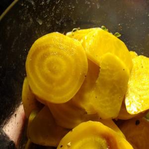 Yellow Beets With Orange Juice and Sherry Vinegar_image