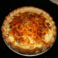 Cheddar Cheesy Meat Pie_image
