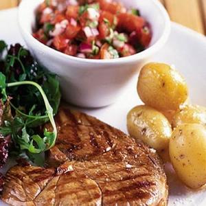 Sizzled lamb with Mexican salsa_image