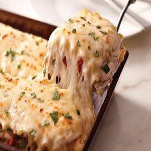 Creamy Chicken or Turkey Lasagna with Artichoke_image