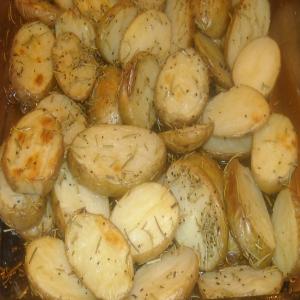 Rosemary Garlic Roasted Potatoes_image