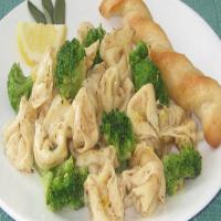 Browned Butter Three-Cheese Tortellini and Broccoli_image