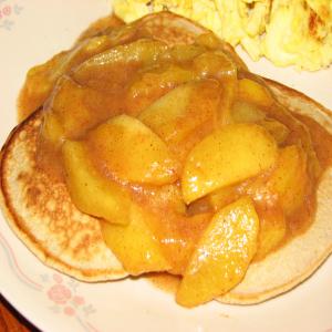 Cinnamon & Spice Pancakes With Warm Peach Topping_image
