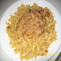 Chicken fried chicken with noodles_image