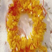 Golden Glow Candy Wreath_image