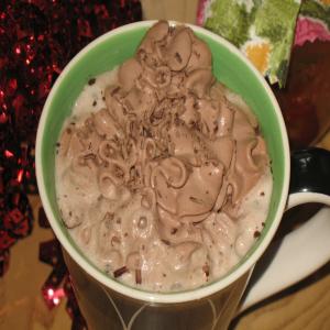 Tipsy Cafe Au Lait With Chocolate Whipped Cream_image