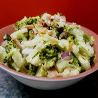 Delectable Broccoli Salad_image