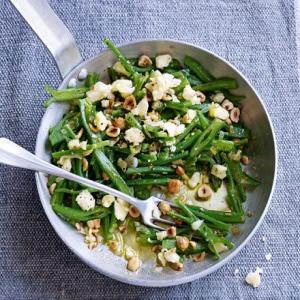 Quick-fried runner beans with cheddar & hazelnuts_image