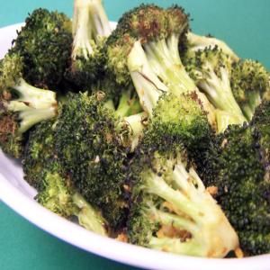 Smokey Chili Roasted Broccoli_image