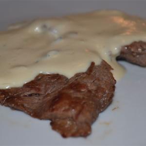 Keto Steak with Blue Cheese Sauce_image
