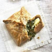 Wholemeal spinach & potato pies image