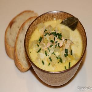 Creamy Salmon and Leek Soup_image