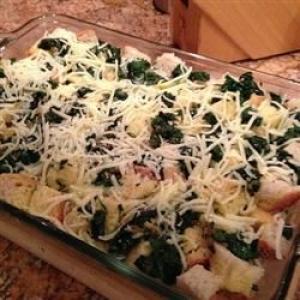 Make-Ahead Spinach and Mozzarella Breakfast Strata_image