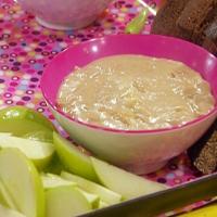 Caramelized Onion and White Cheddar Dip with Apples and Dark Bread_image