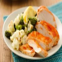 Healthy Sriracha Chicken with Roasted Broccoli and Cauliflower_image