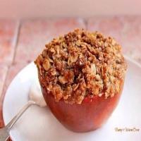 Baked Apple With Crisp Topping_image