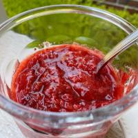 Low-Sugar Strawberry Compote_image