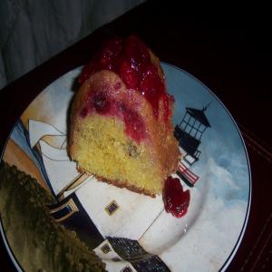 Cranberry Cake With Orange Sauce_image