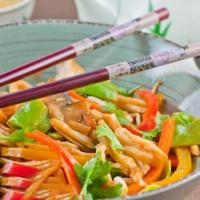 Vegan Udon Noodle Stir Fry_image