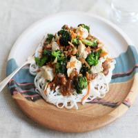 Spicy Thai Peanut Sauce With Chicken and Rice Noodles image