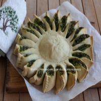 A Beautiful and Sunny Spinach Pie Recipe - (4.6/5) image