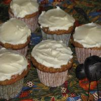Martha's Carrot Cupcakes With Cream Cheese Frosting_image