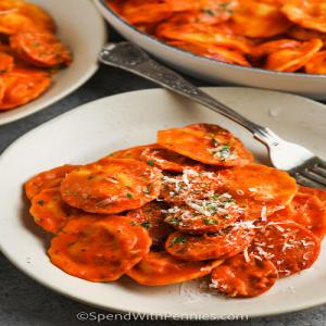 Easy Ravioli with Tomato Cream Sauce - Spend With Pennies_image