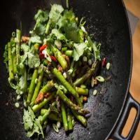 Wok-Fried Asparagus With Walnuts image