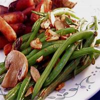 French Green Beans Sautéed With Mushrooms and Almonds_image