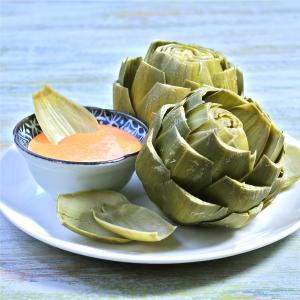 Roasted Red Pepper Aioli and Steamed Artichokes_image