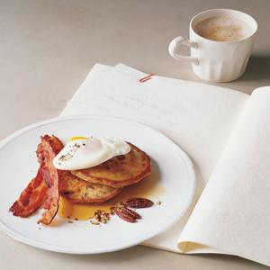 Poached Eggs with Bacon and Toasted Pecan Pancakes_image