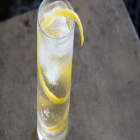 How to Make a Horse's Neck Cocktail_image