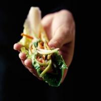 Lettuce rolls image