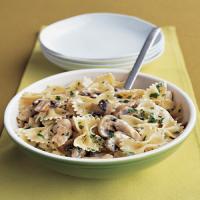 Pasta with Chicken and Mushrooms image