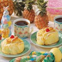 Jumbo Pineapple Yeast Rolls_image