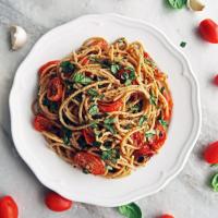 Black Pepper & Parmesan Spaghetti with Garlic Roasted Tomatoes_image