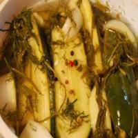 Crunchy Refrigerator Garlic Dill Pickles_image