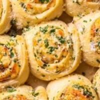 Garlic Butter Parmesan Rolls_image