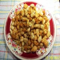 BUTTERED CRUNCHY CROUTONS_image
