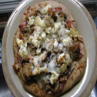 Prosciutto, Mushroom and Artichoke Pizza_image