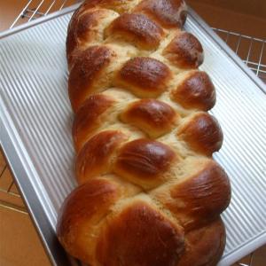 Hungarian Braided White Bread image