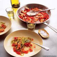Salmon Pasta with Spicy Tomato Sauce_image