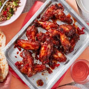 Chicken wings with chilli & date caramel_image